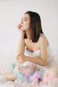 毛茸茸女厕偷拍XXXⅩ